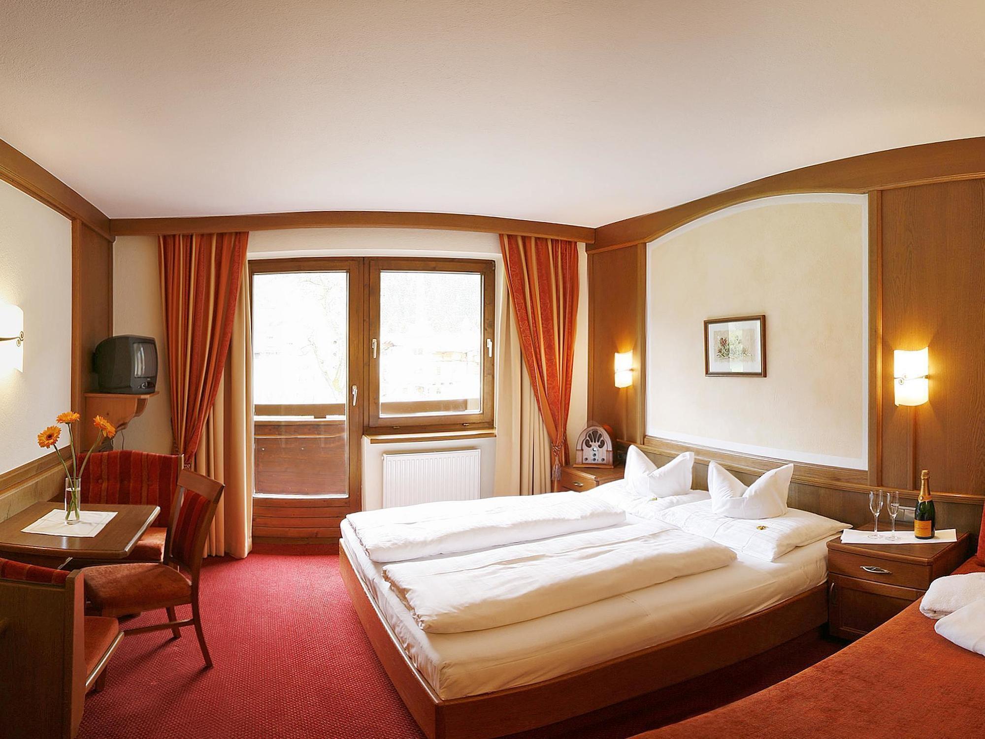 Ferienhotel Sonnenhof Zell am Ziller Exteriér fotografie